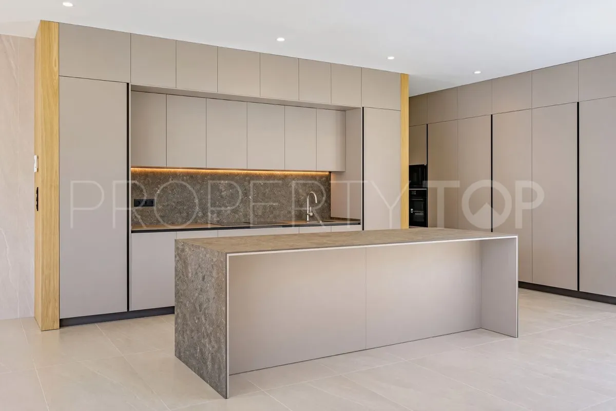 Villa en venta en Zona F