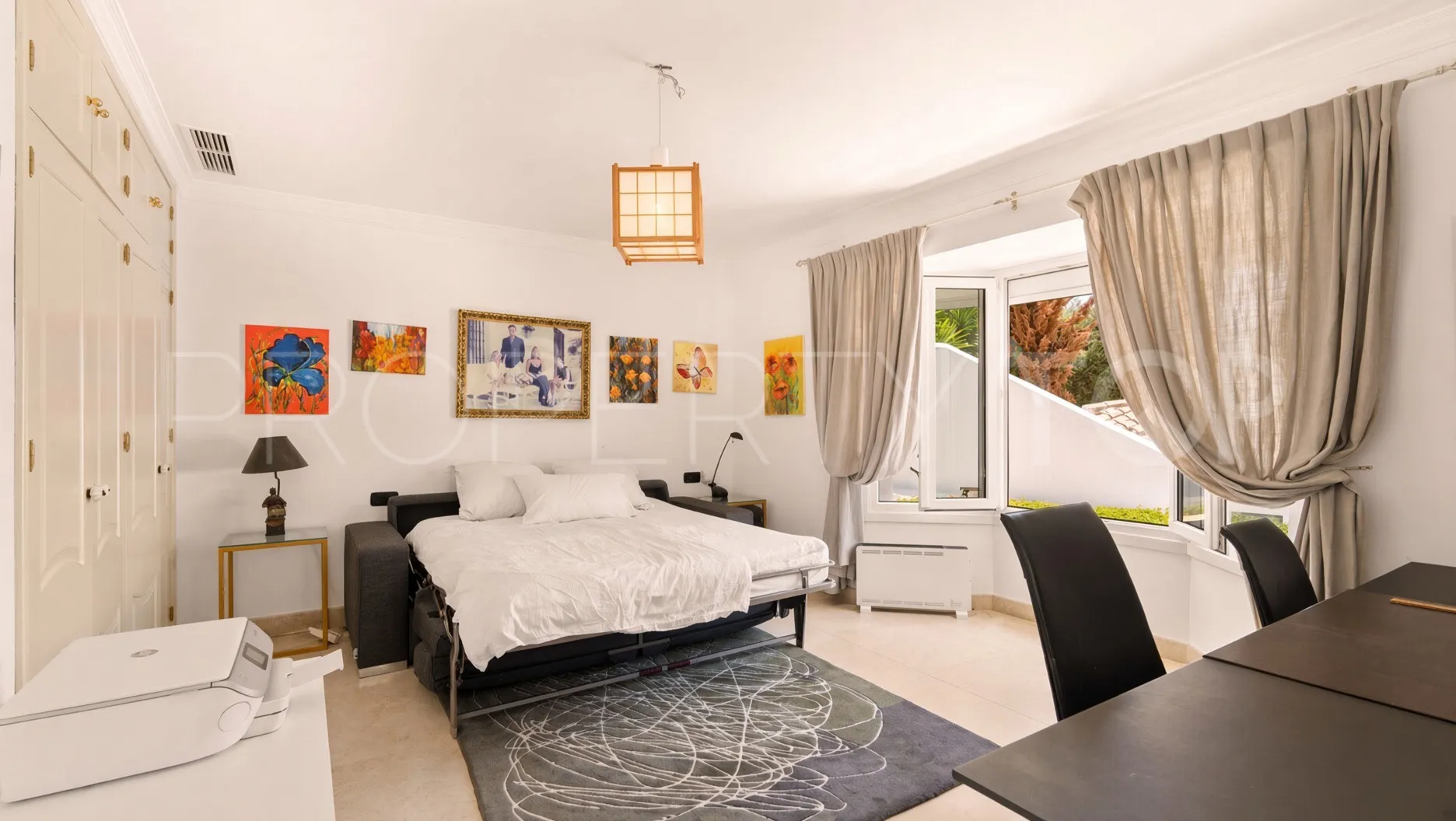 Nagüeles, villa en venta
