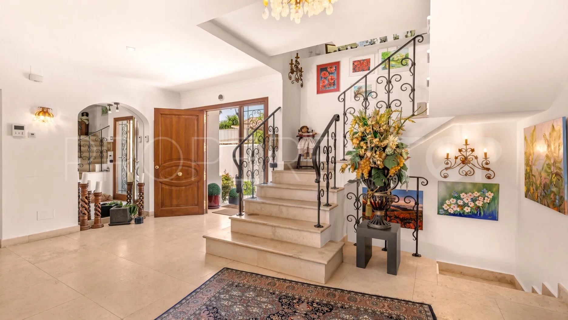 Nagüeles, villa en venta