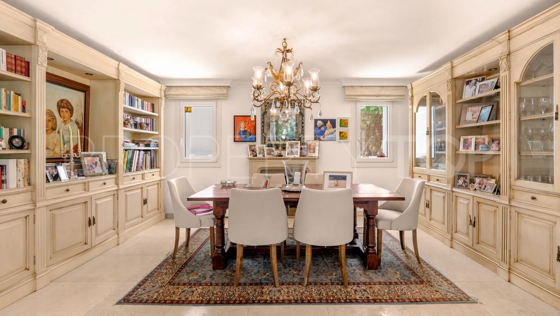 Nagüeles, villa en venta