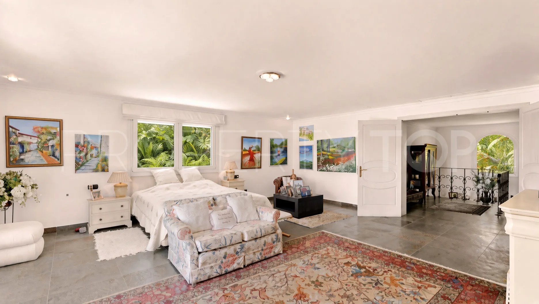 Nagüeles, villa en venta