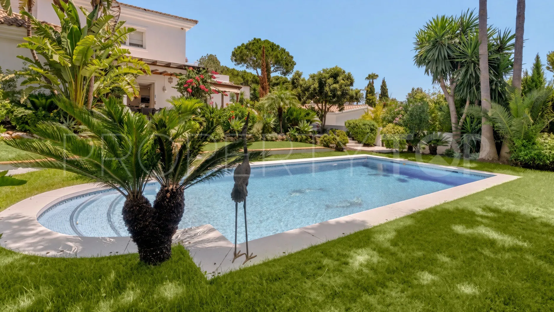 Nagüeles, villa en venta