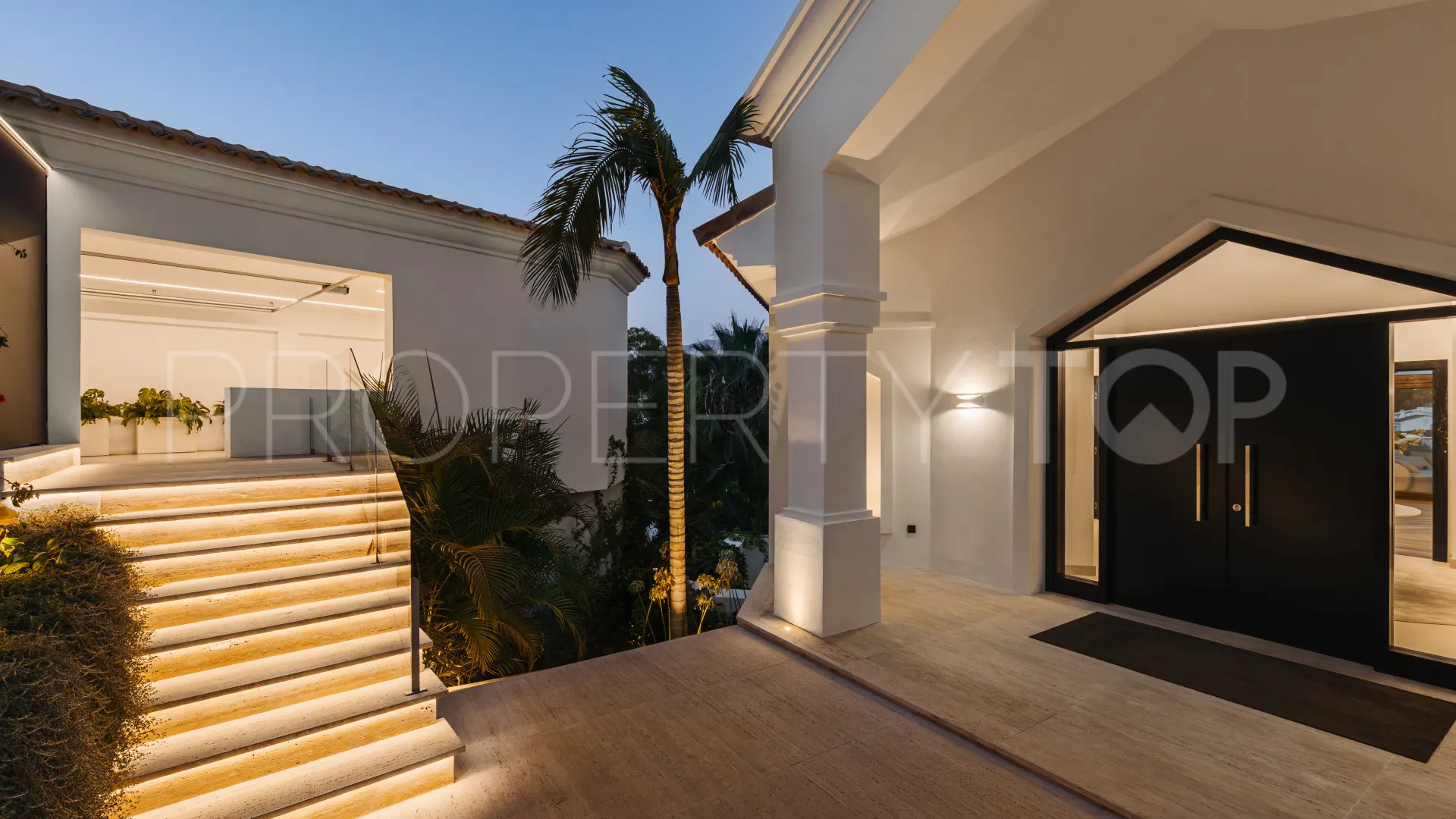 El Herrojo villa for sale