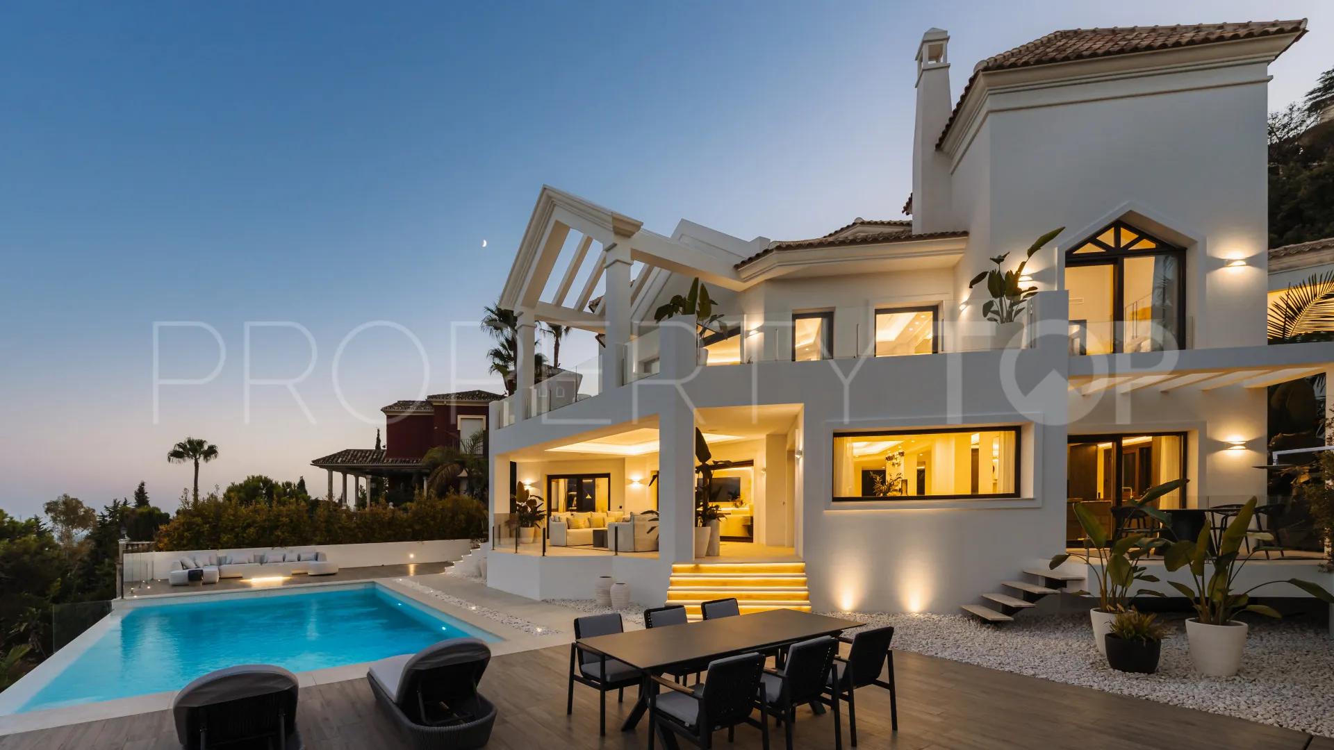 El Herrojo villa for sale