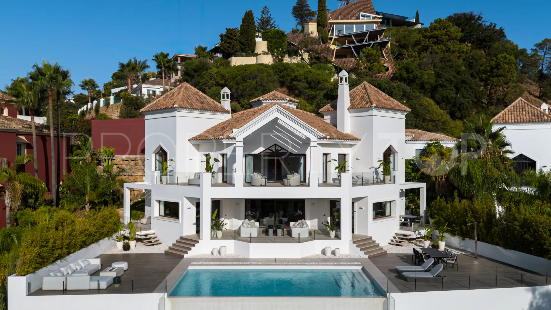 El Herrojo villa for sale