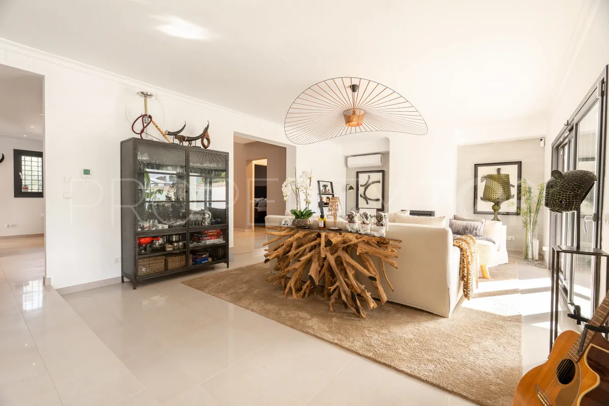 Se vende villa en Parcelas del Golf