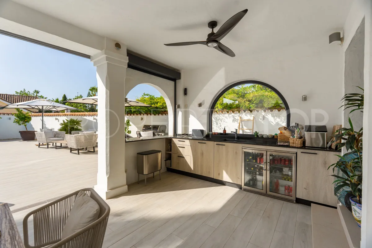 Se vende villa en Parcelas del Golf