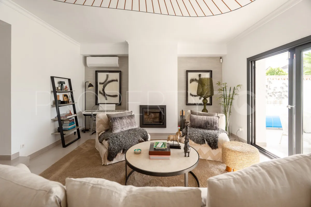 Se vende villa en Parcelas del Golf