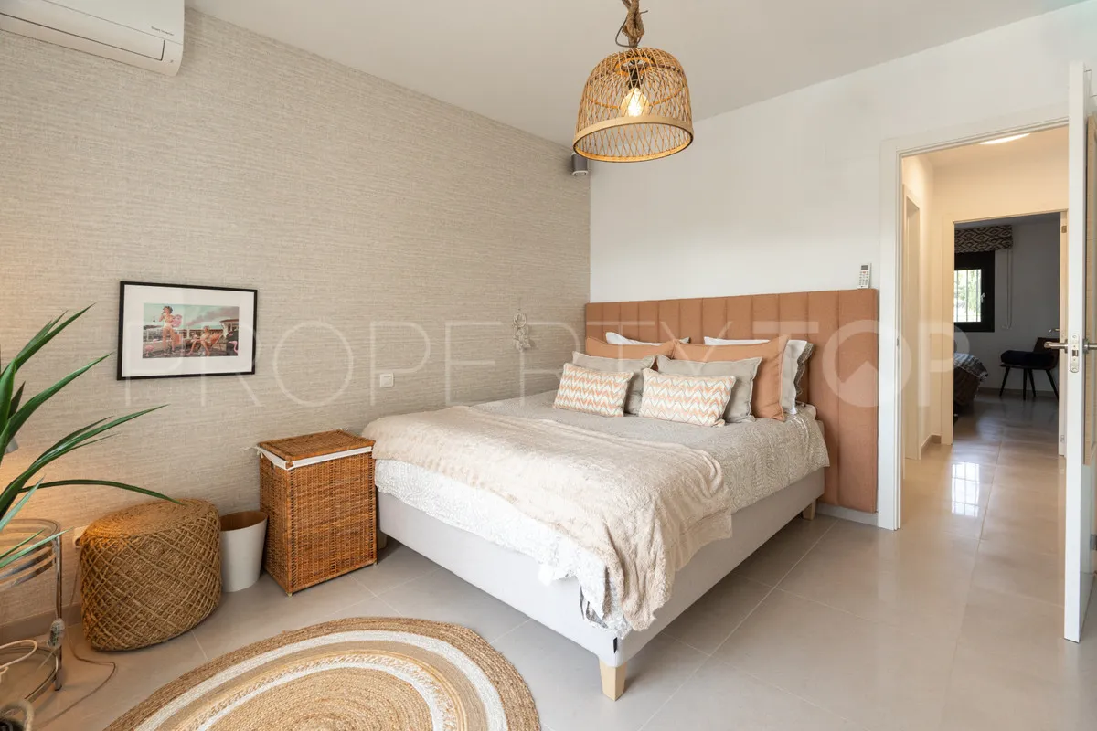 Se vende villa en Parcelas del Golf