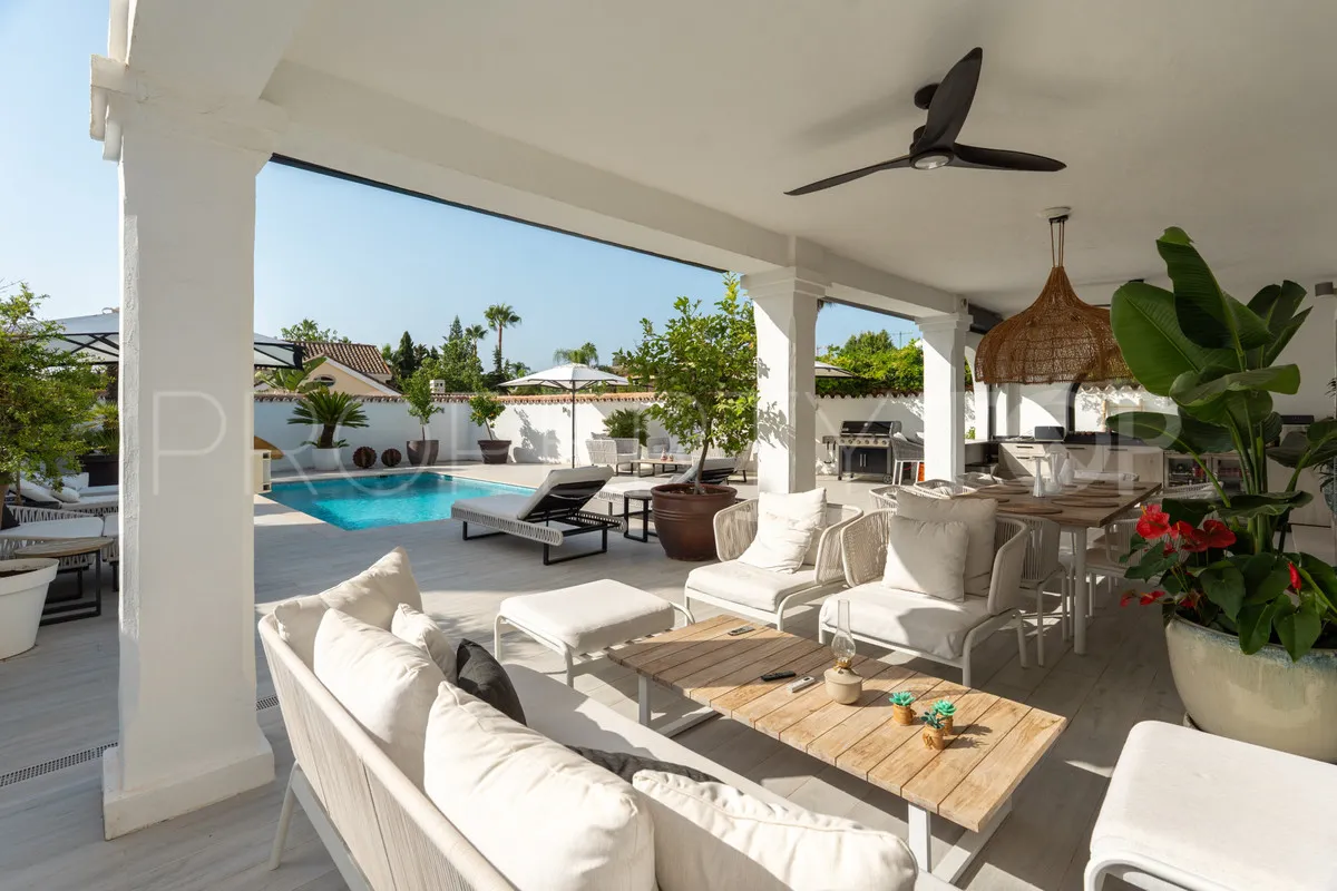 Se vende villa en Parcelas del Golf