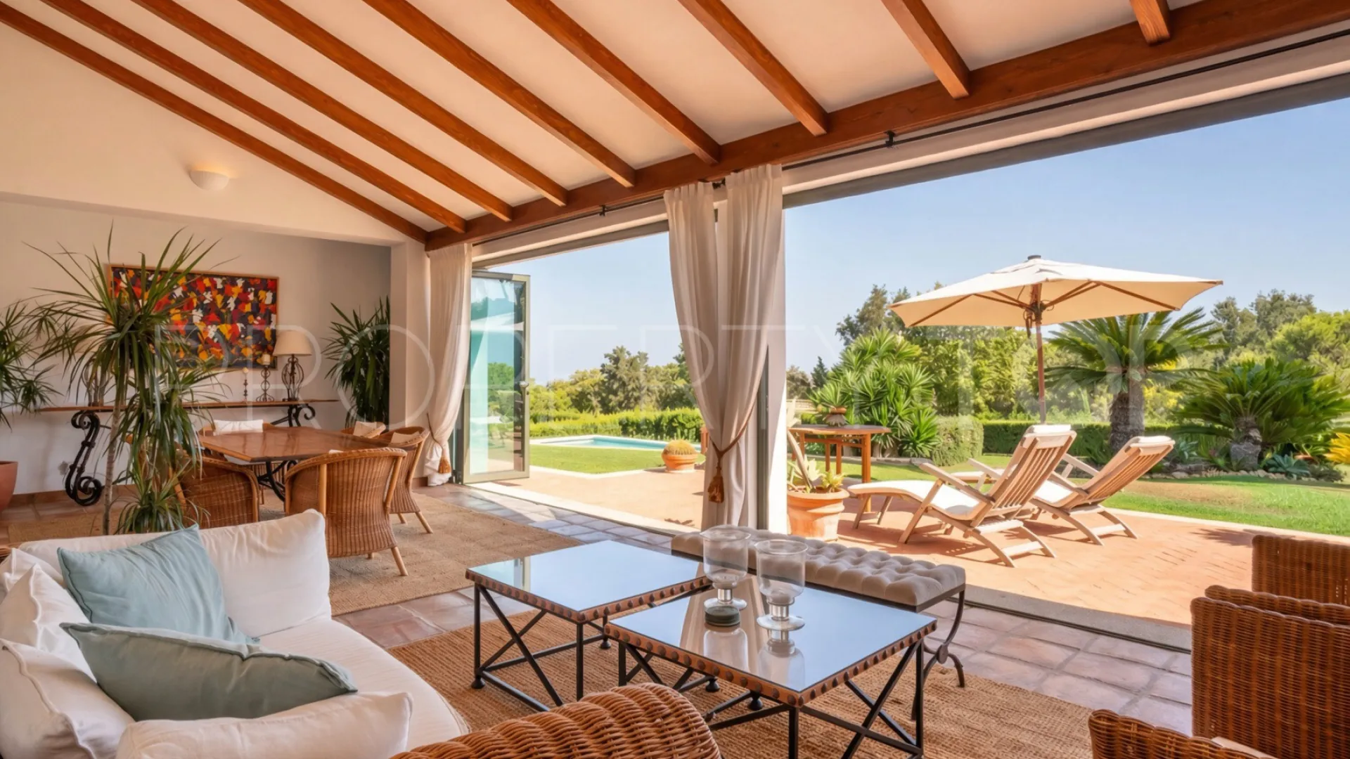 Villa en venta en Zona F con 3 dormitorios