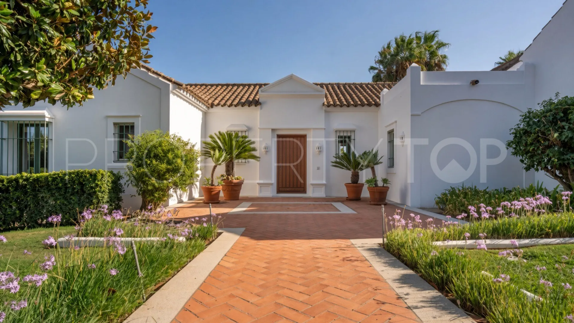 Villa en venta en Zona F con 3 dormitorios