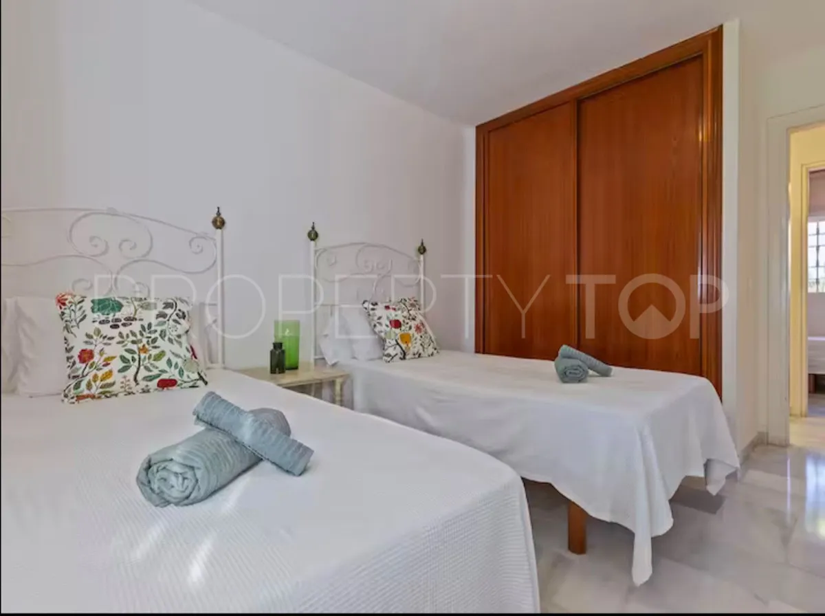 Elviria 6 bedrooms villa for sale