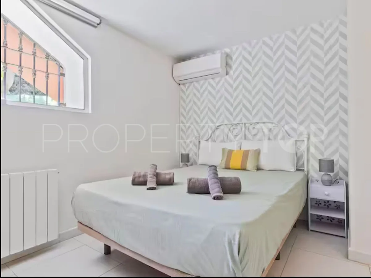 Elviria 6 bedrooms villa for sale