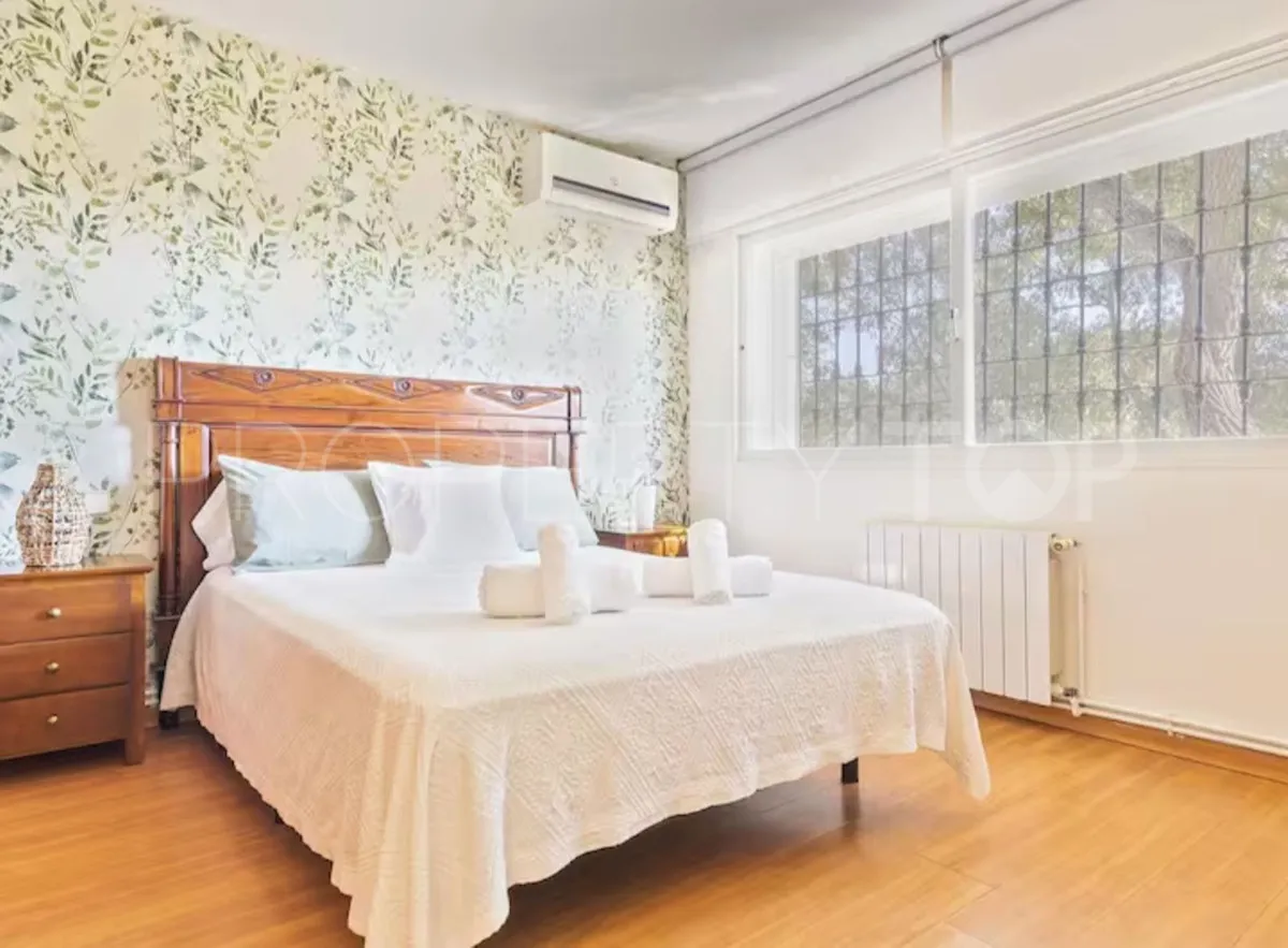 Elviria 6 bedrooms villa for sale