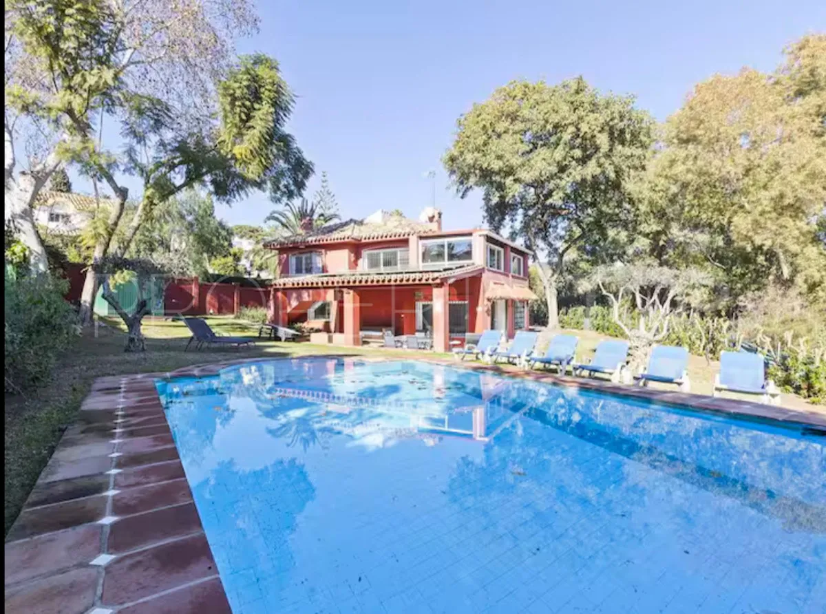 Elviria 6 bedrooms villa for sale
