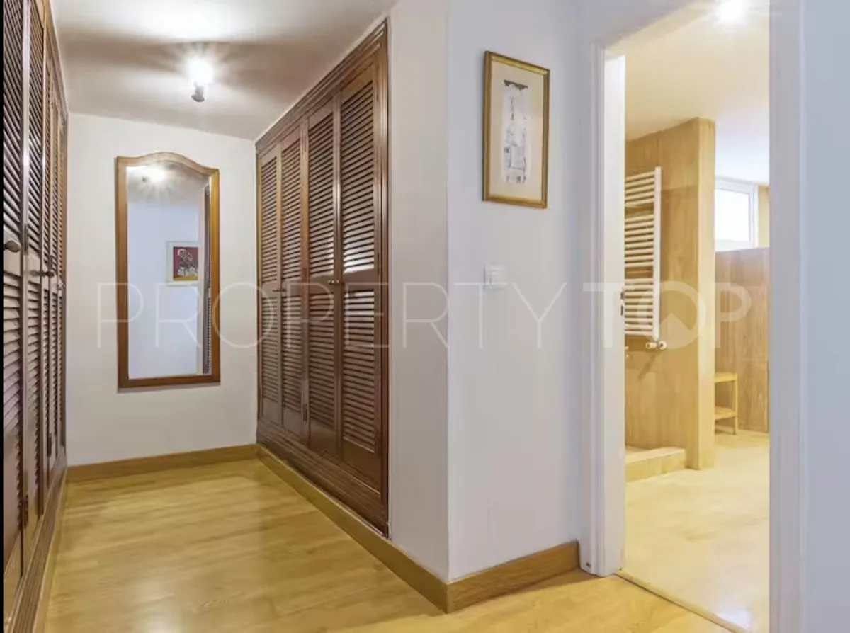 Elviria 6 bedrooms villa for sale