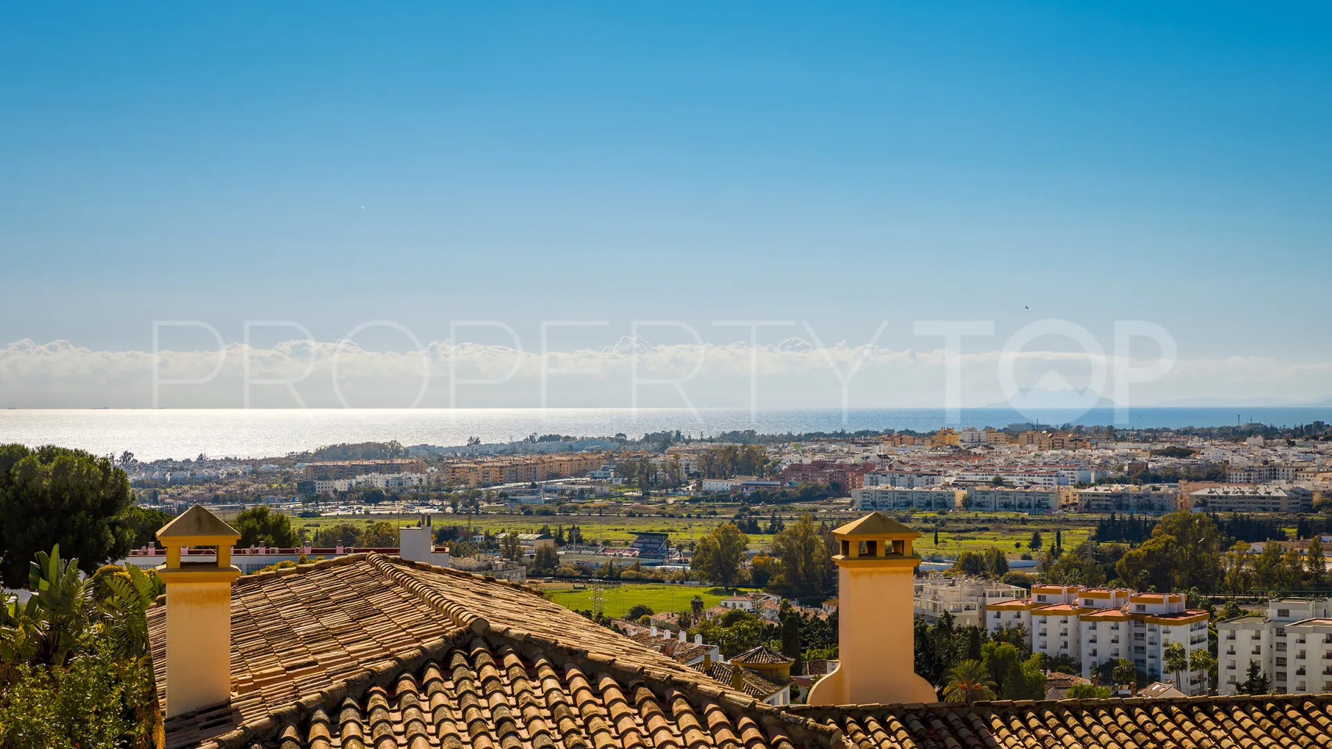For sale Nueva Andalucia villa with 4 bedrooms