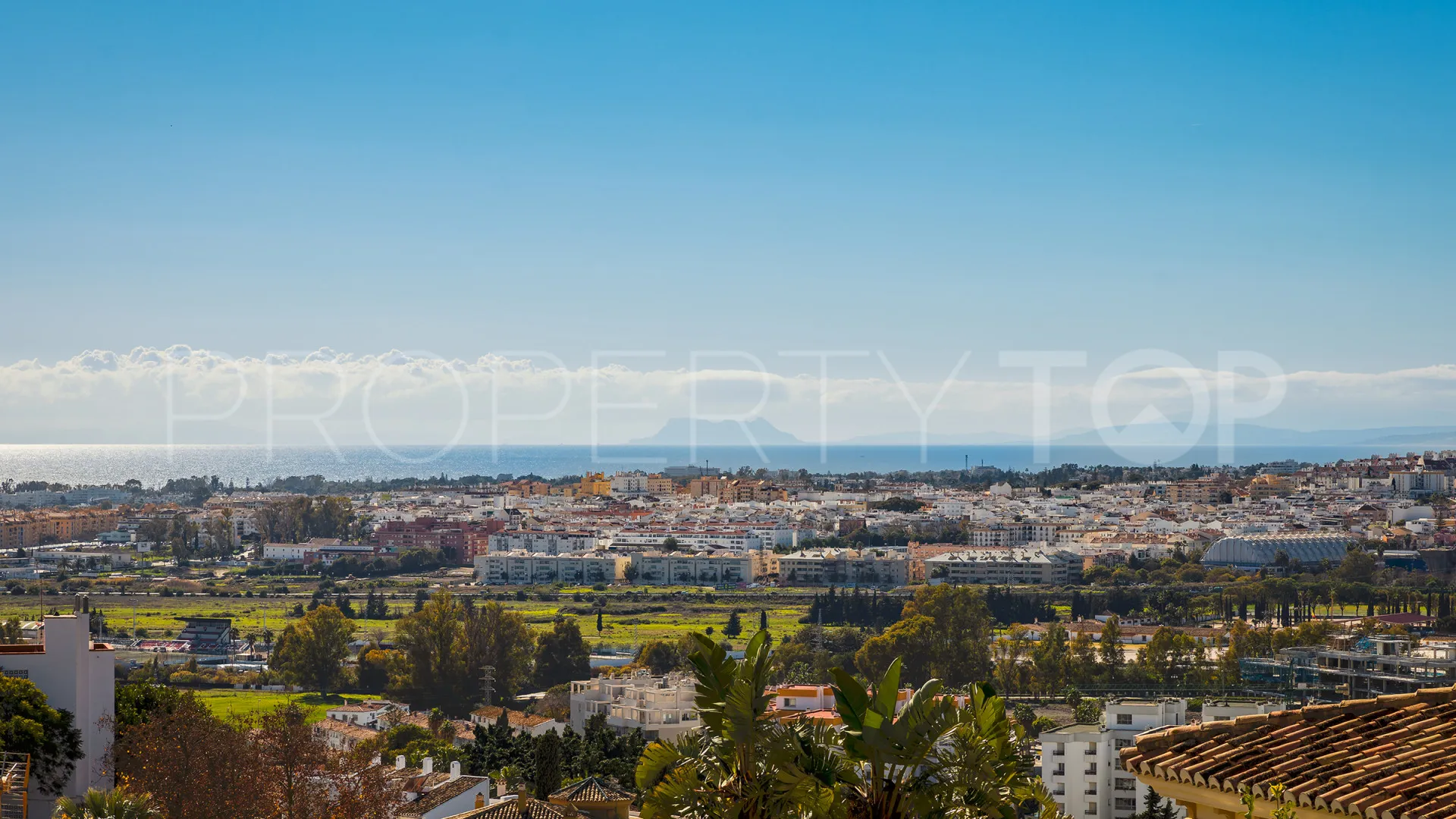 For sale Nueva Andalucia villa with 4 bedrooms