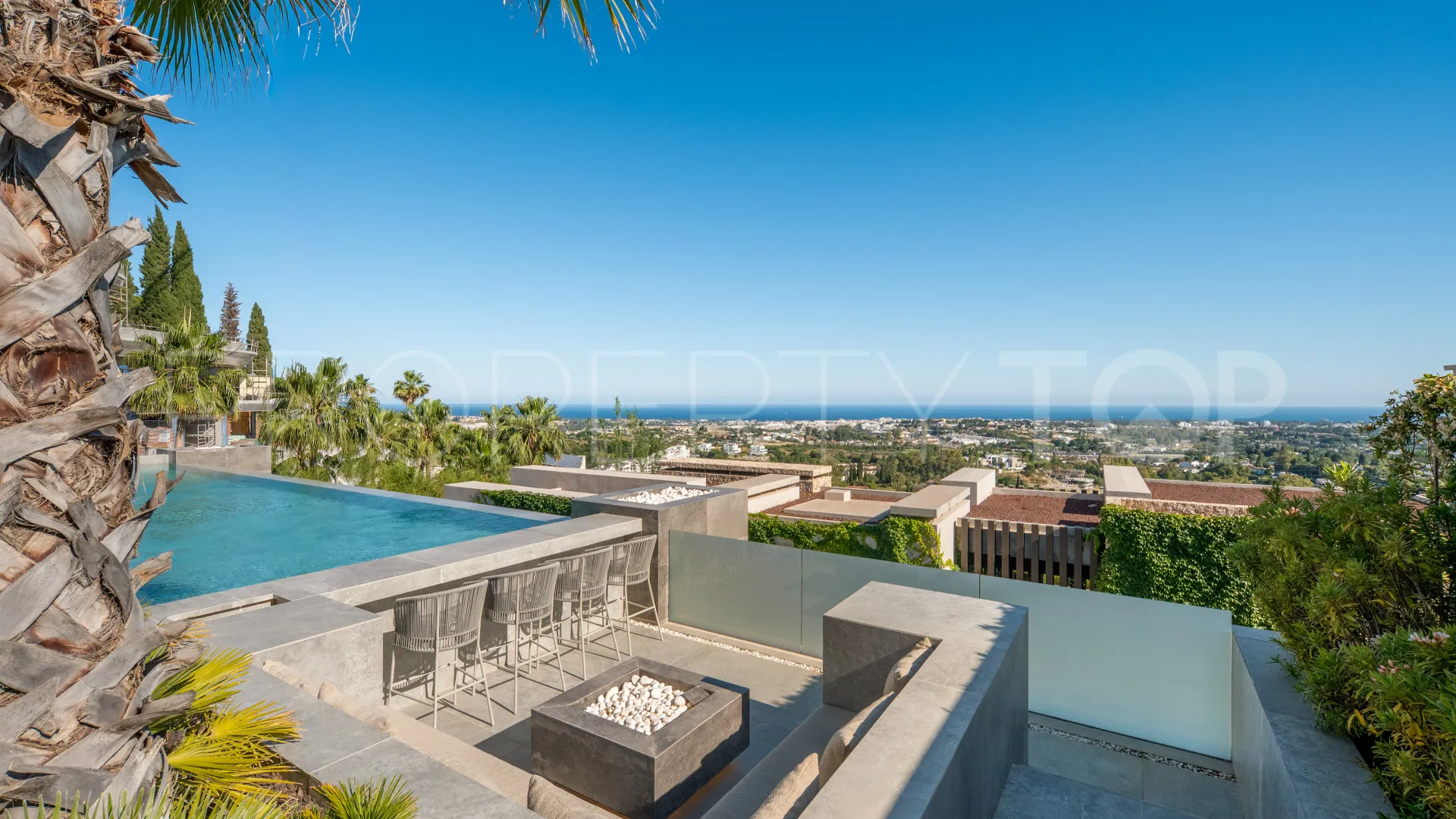 Villa en venta en The Hills con 5 dormitorios
