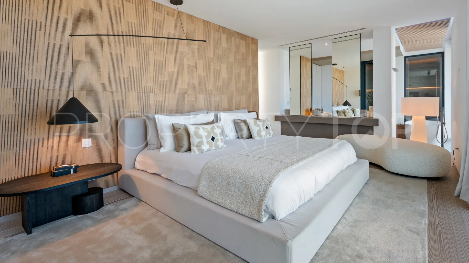 Villa en venta en The Hills con 5 dormitorios