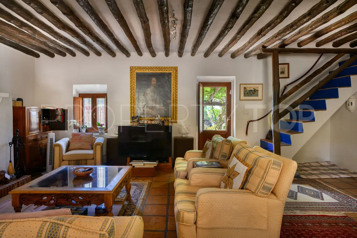 Comprar villa en Estepona