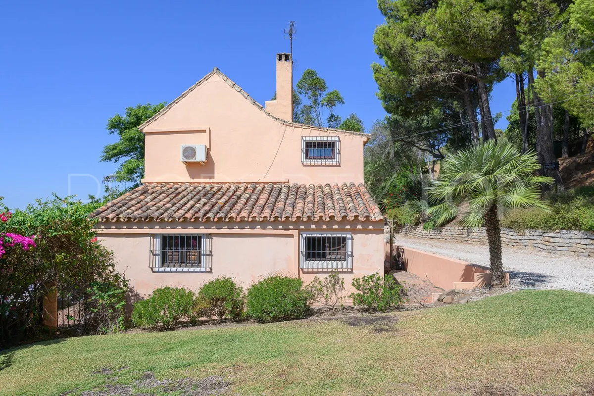 Comprar villa en Estepona
