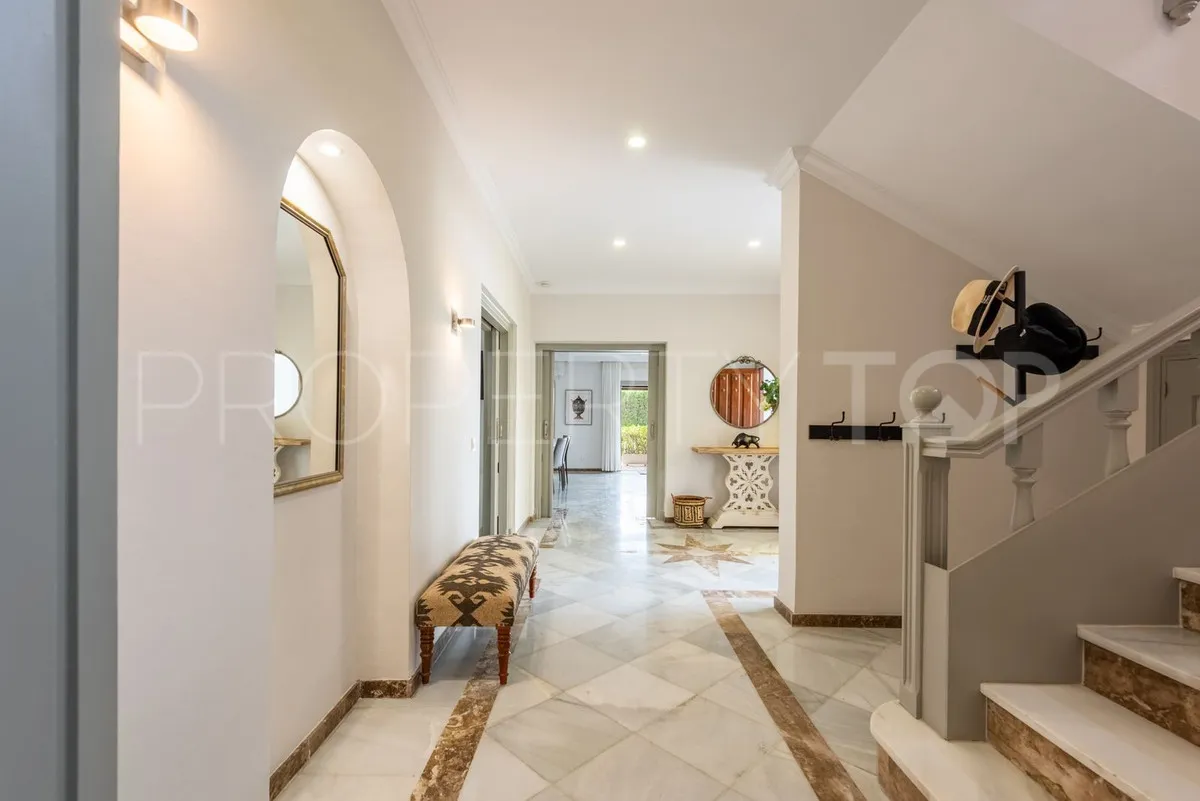 Se vende villa de 4 dormitorios en San Pedro de Alcantara