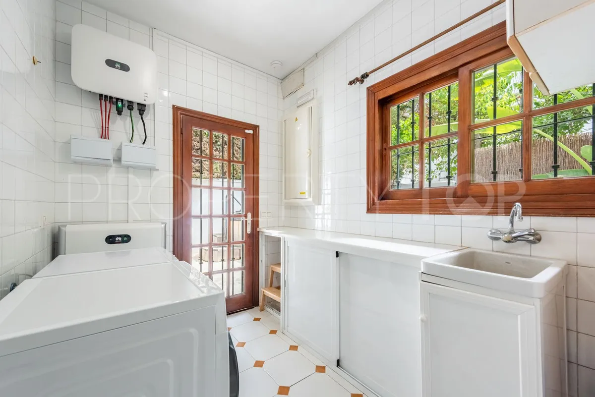 Se vende villa de 4 dormitorios en San Pedro de Alcantara
