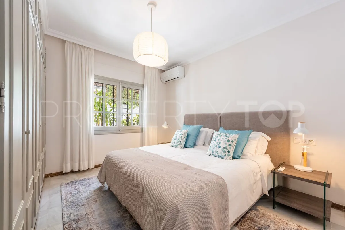 Se vende villa de 4 dormitorios en San Pedro de Alcantara