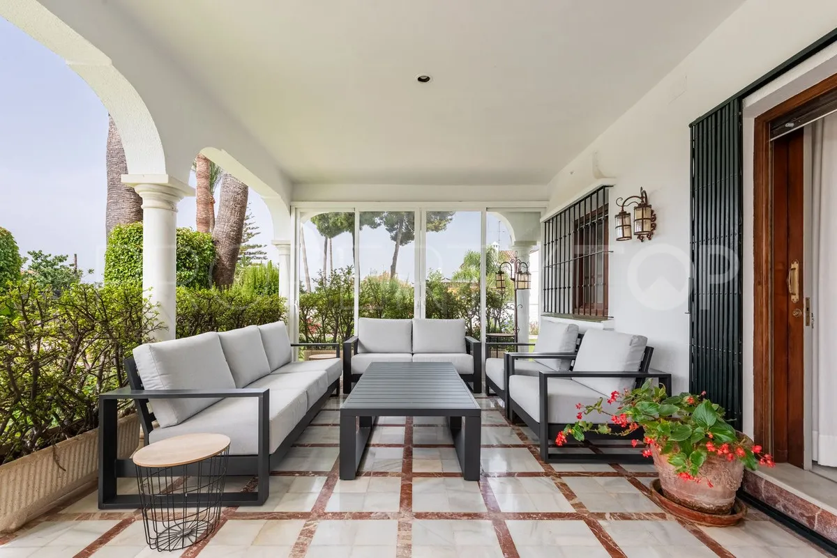 Se vende villa de 4 dormitorios en San Pedro de Alcantara