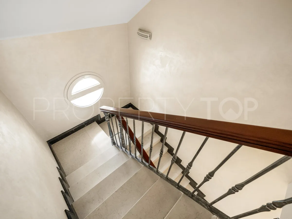 For sale 5 bedrooms villa in Cortijo Blanco