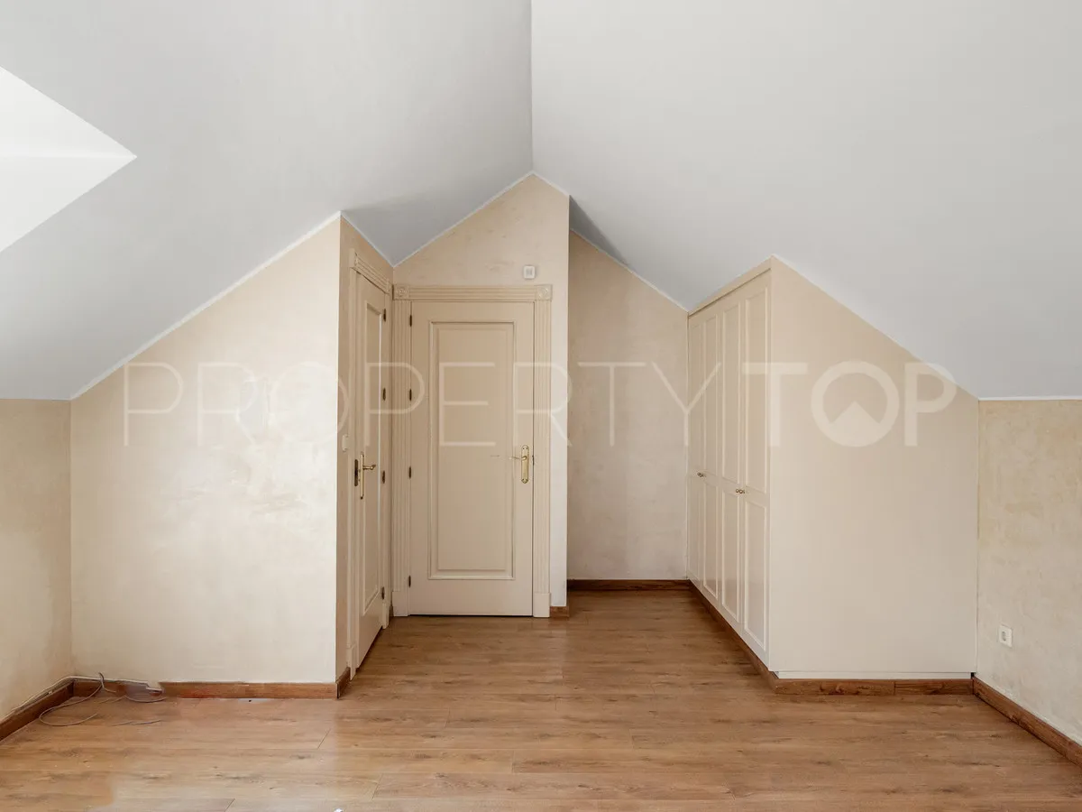 For sale 5 bedrooms villa in Cortijo Blanco