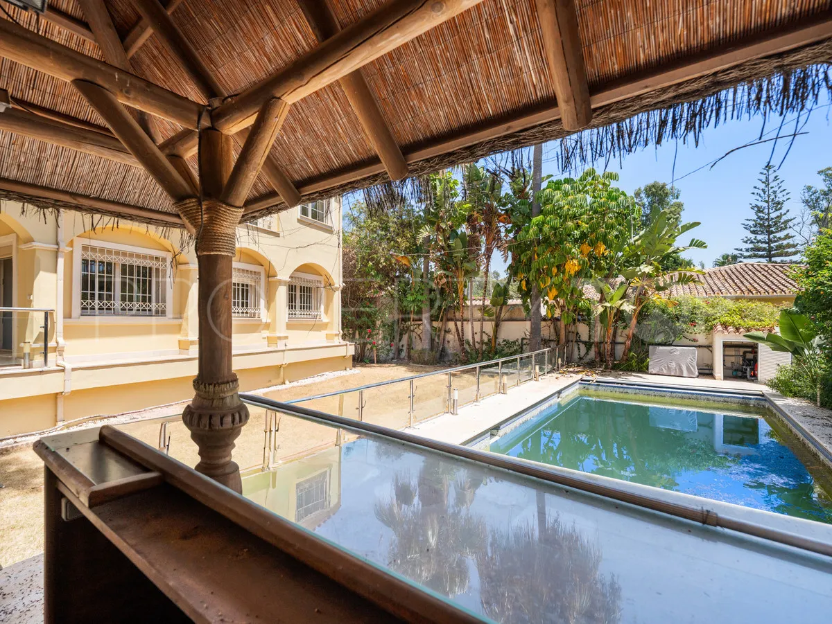 For sale 5 bedrooms villa in Cortijo Blanco