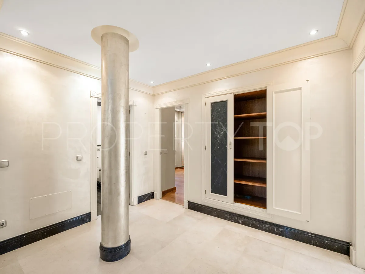 For sale 5 bedrooms villa in Cortijo Blanco