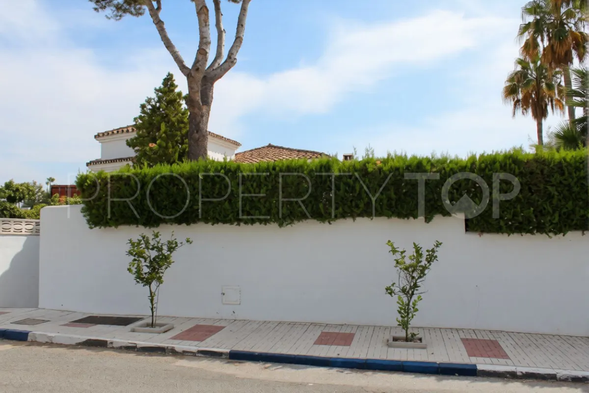 Villa con 3 dormitorios en venta en Las Chapas