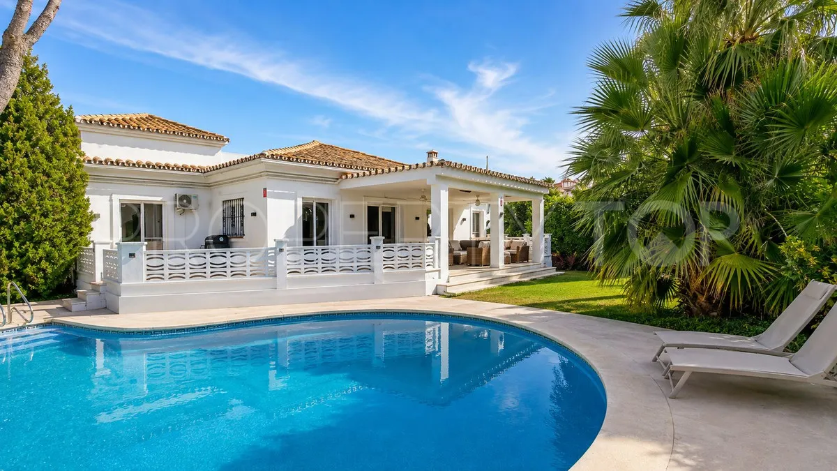 Villa con 3 dormitorios en venta en Las Chapas