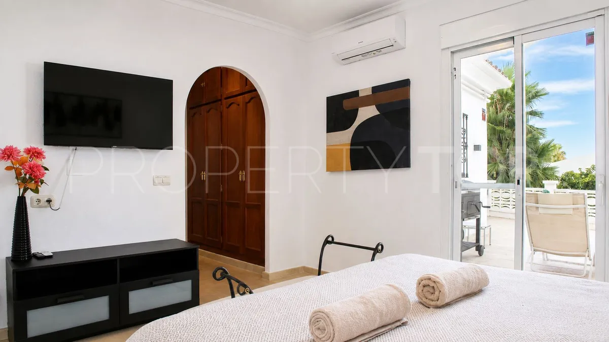 Villa con 3 dormitorios en venta en Las Chapas