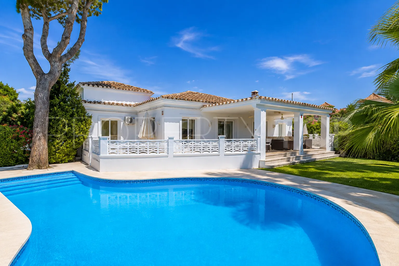 Villa con 3 dormitorios en venta en Las Chapas