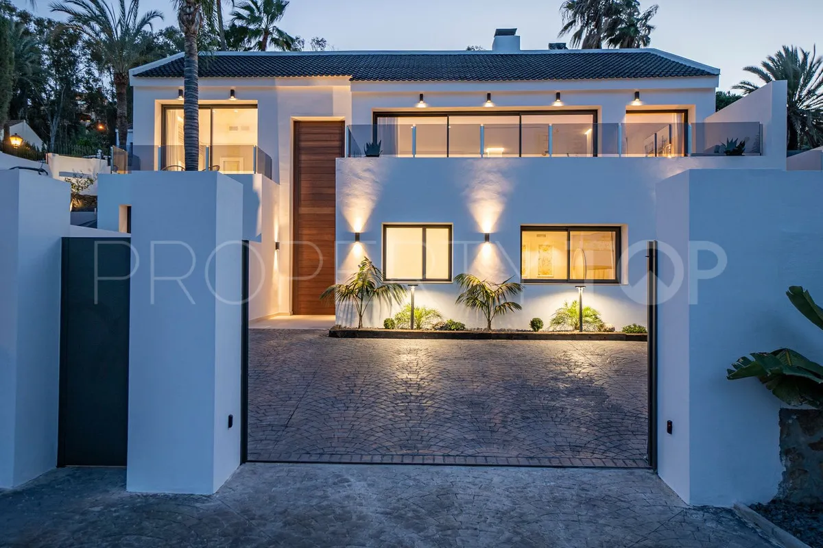 Villa de 4 dormitorios en venta en Las Brisas