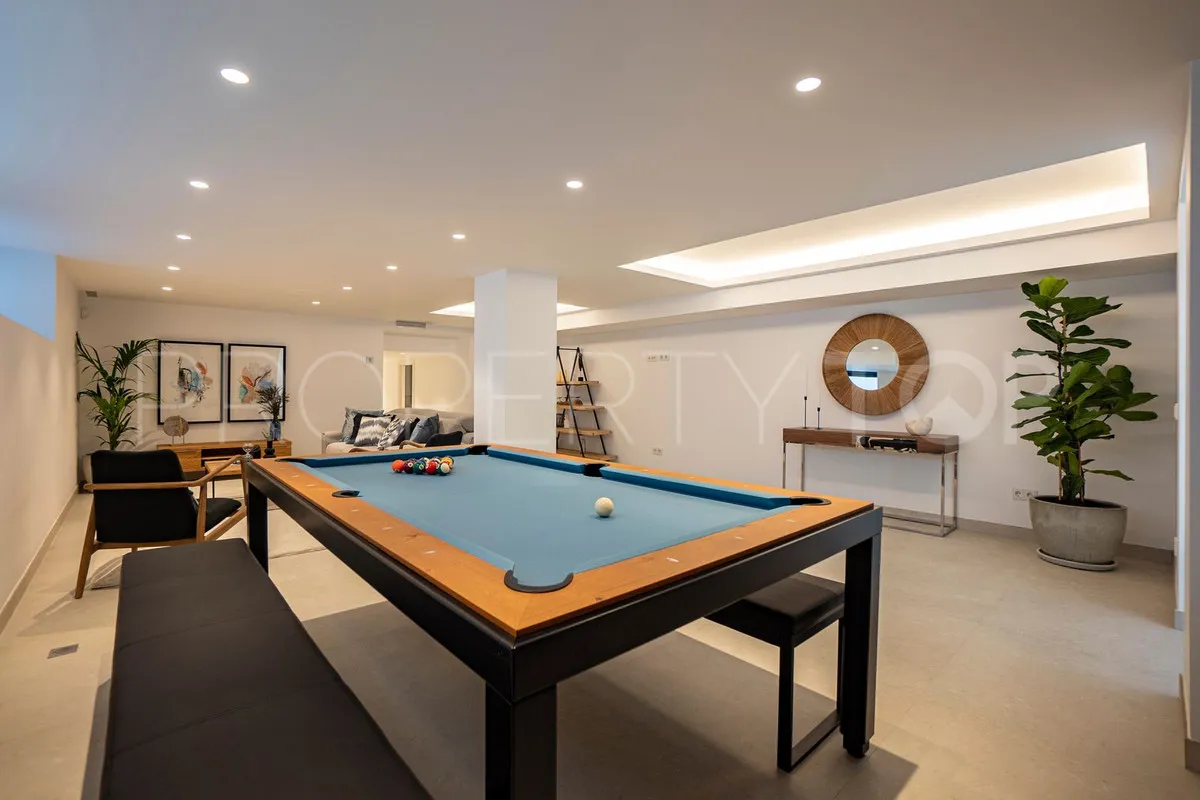 Villa de 4 dormitorios en venta en Las Brisas