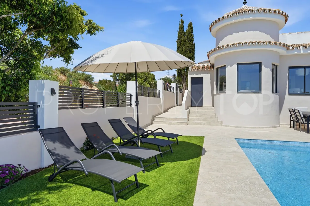 Villa en venta de 4 dormitorios en El Chaparral