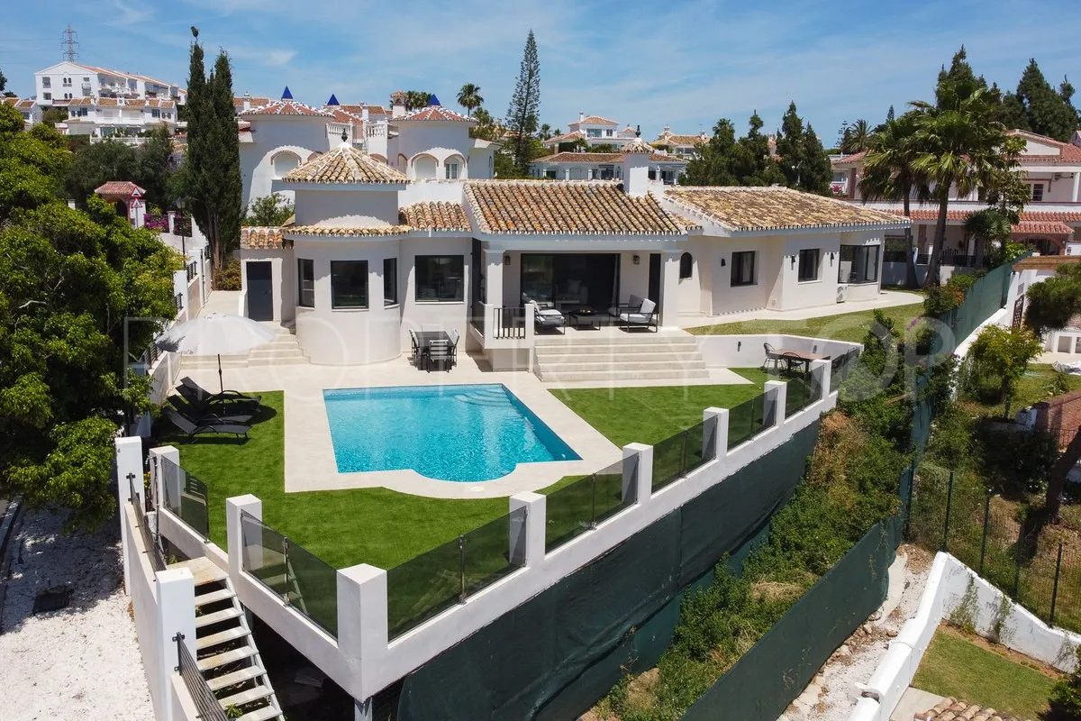 Villa en venta de 4 dormitorios en El Chaparral