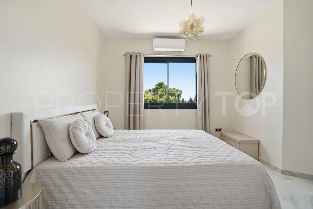 Villa en venta de 4 dormitorios en El Chaparral