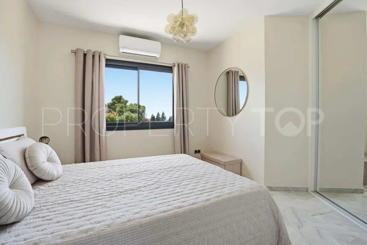Villa en venta de 4 dormitorios en El Chaparral