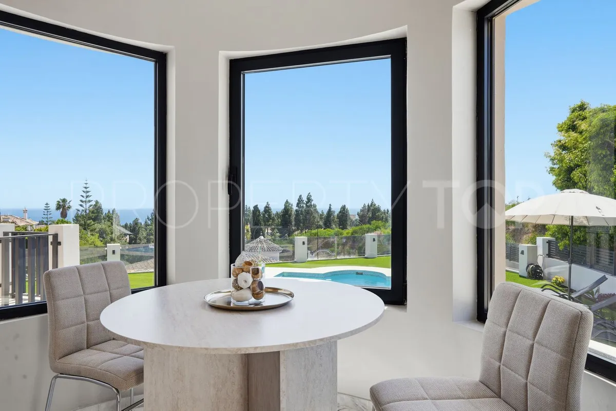 Villa en venta de 4 dormitorios en El Chaparral