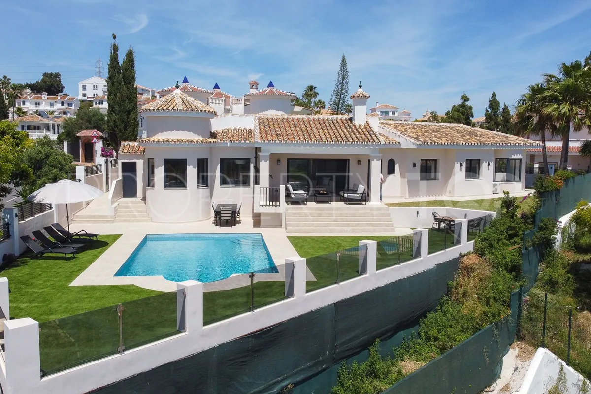 Villa en venta de 4 dormitorios en El Chaparral