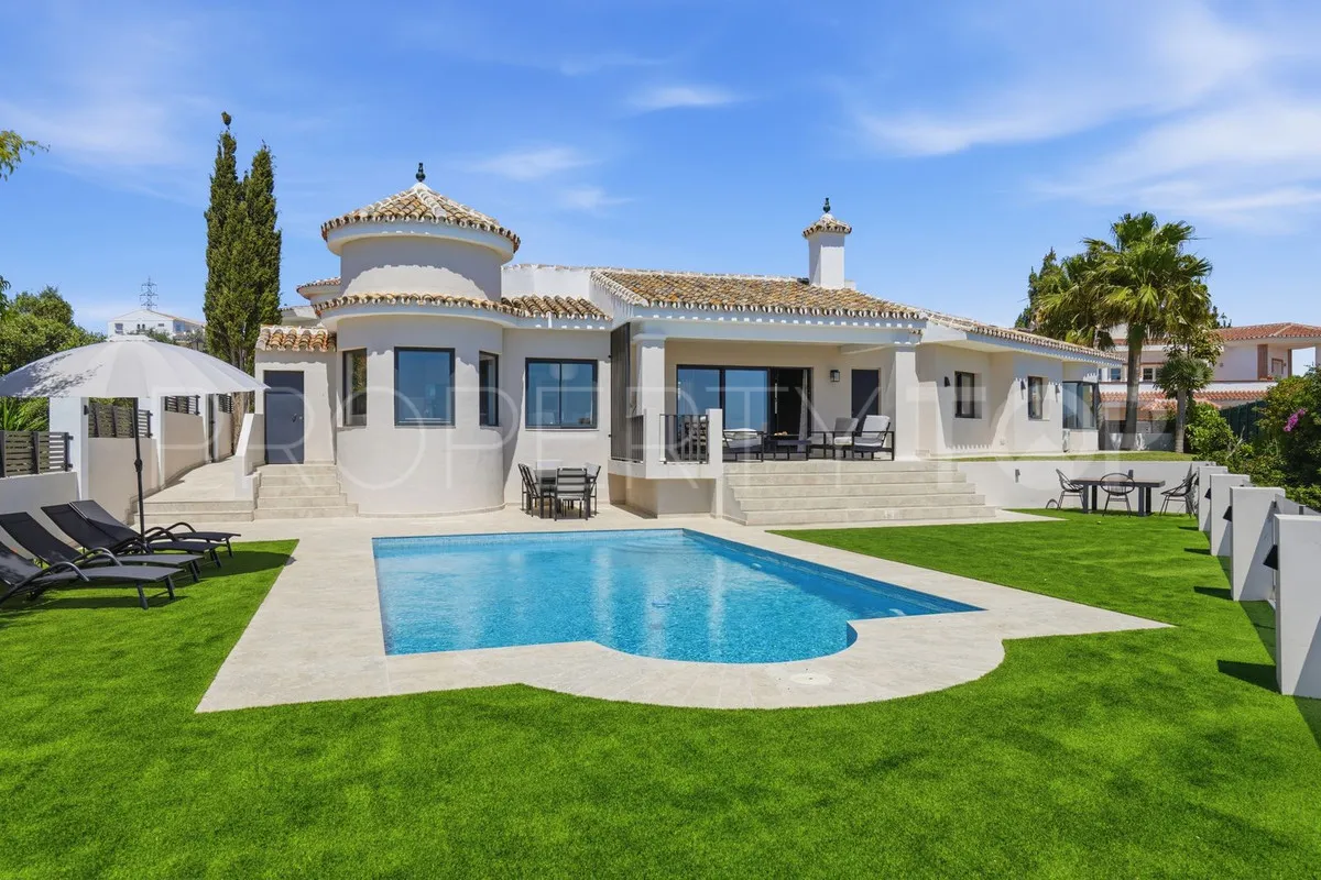 Villa en venta de 4 dormitorios en El Chaparral