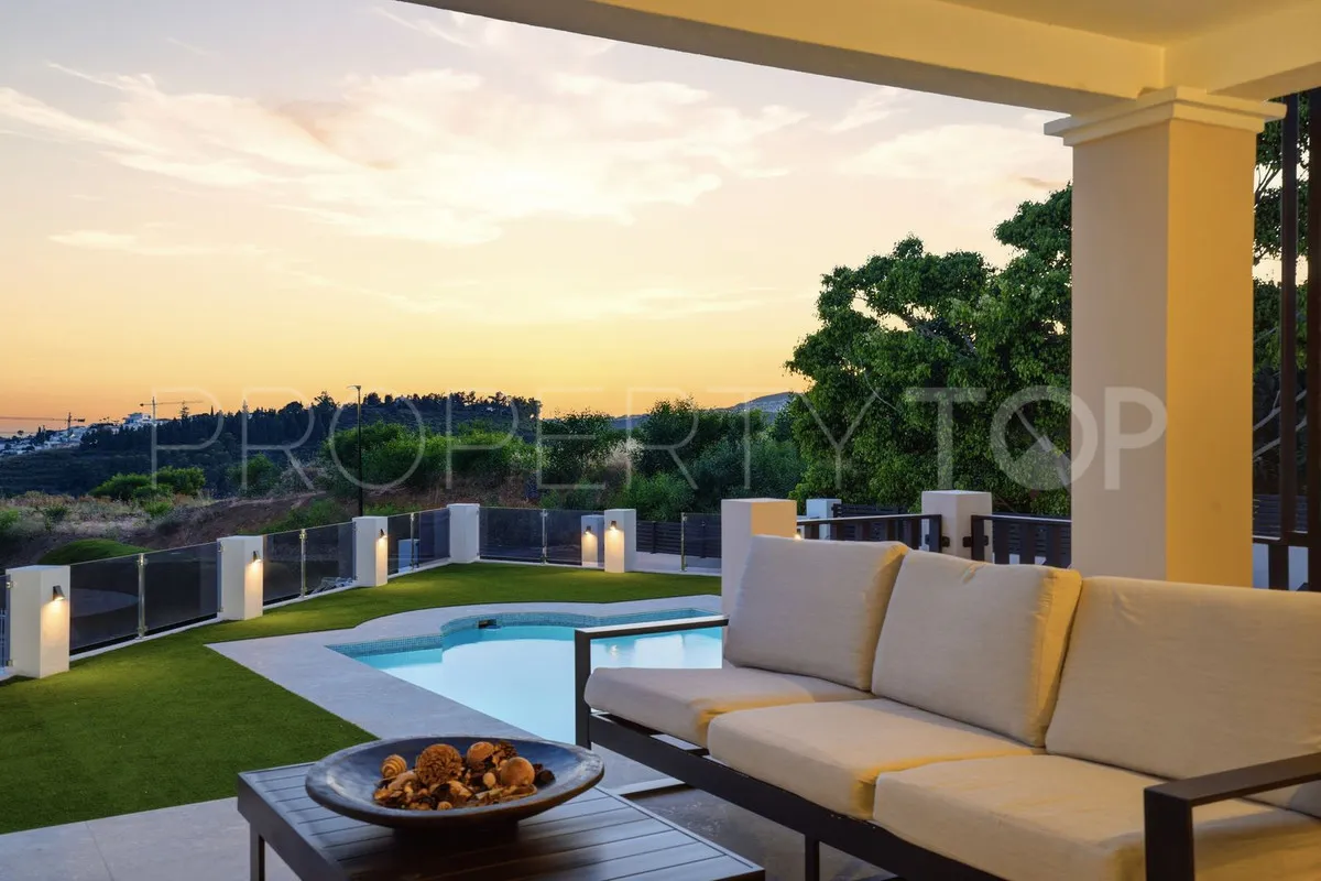 Villa en venta de 4 dormitorios en El Chaparral