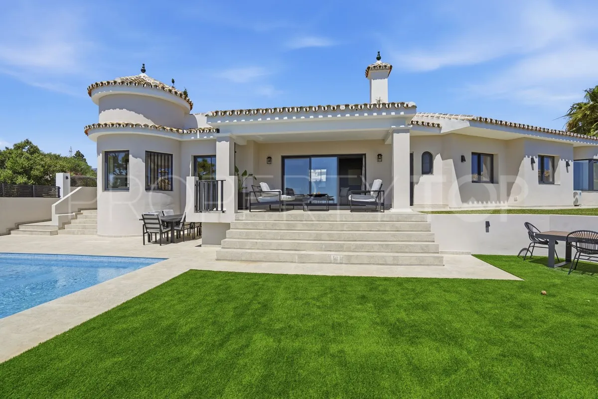 Villa en venta de 4 dormitorios en El Chaparral